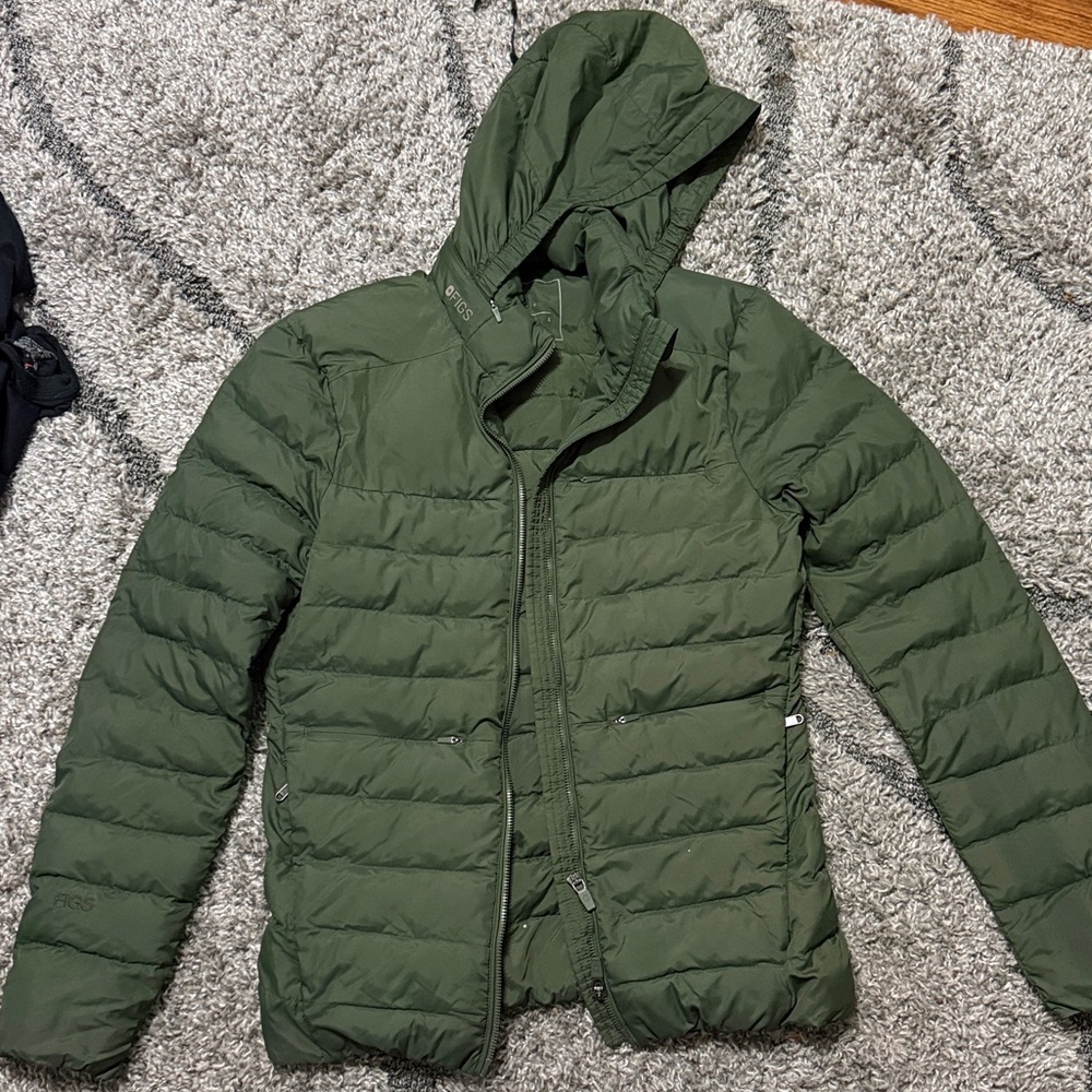 FIGS | Packable Puffer Jacket